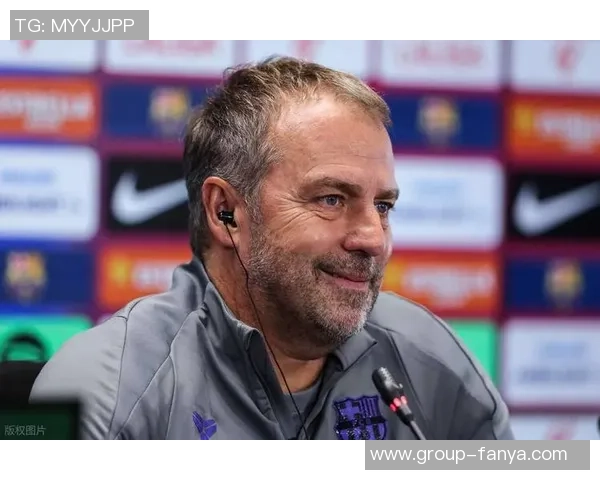 巴萨主帅弗里克称赞赫拉德马丁在左中卫位置上的出色表现 巴萨主帅弗里克称赞赫拉德马丁在左中卫位置上的出色表现