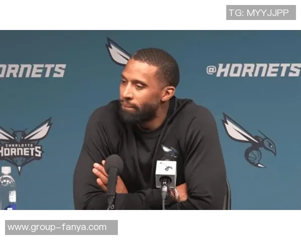 黄蜂主帅称先发防守奠定基调传球流畅展现团队感染力 黄蜂主帅称先发防守奠定基调传球流畅展现团队感染力